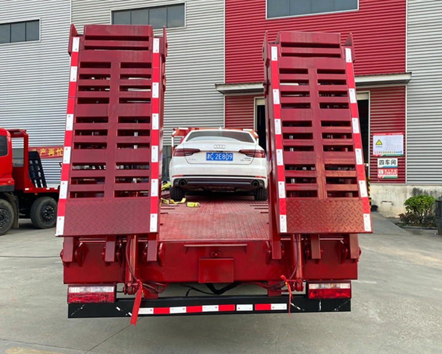 江淮K5X小三軸平板運(yùn)輸車